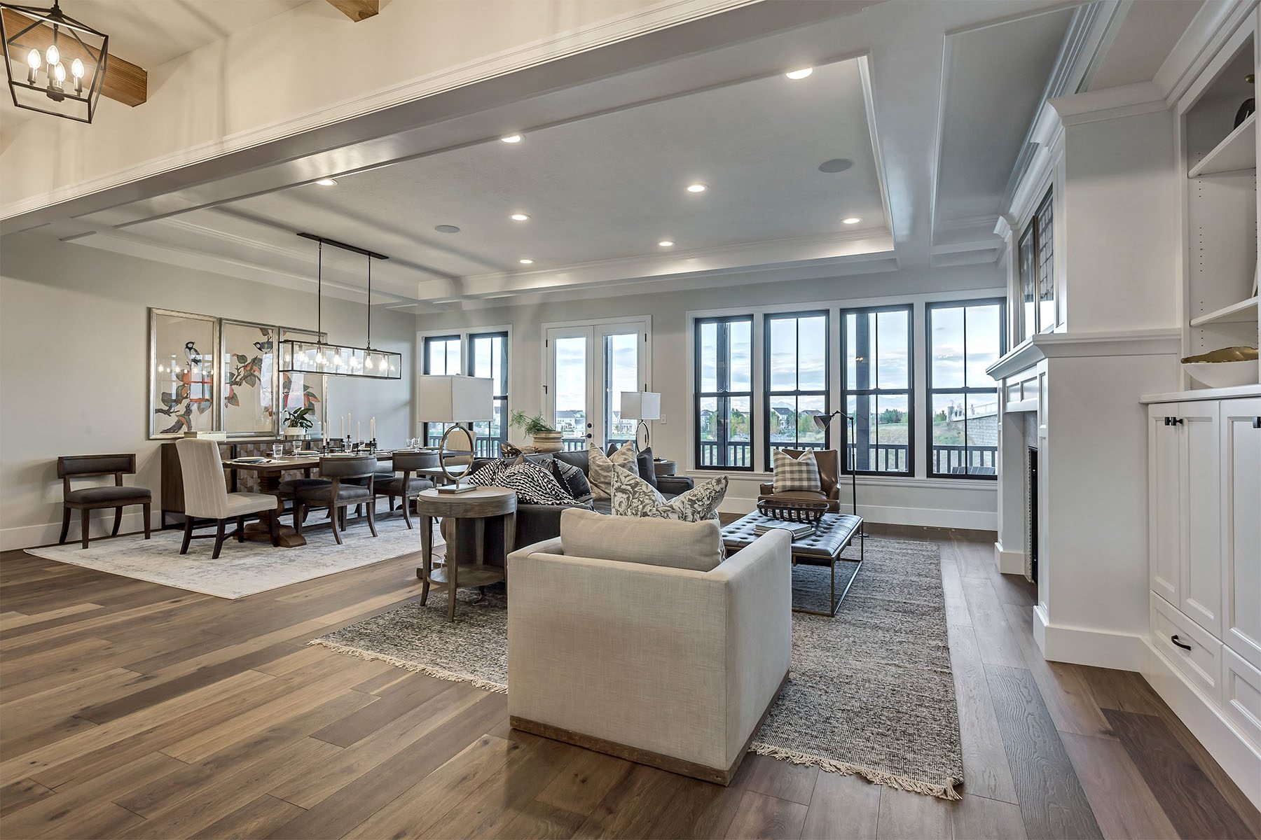 _0025_Living 2 – Reunion II