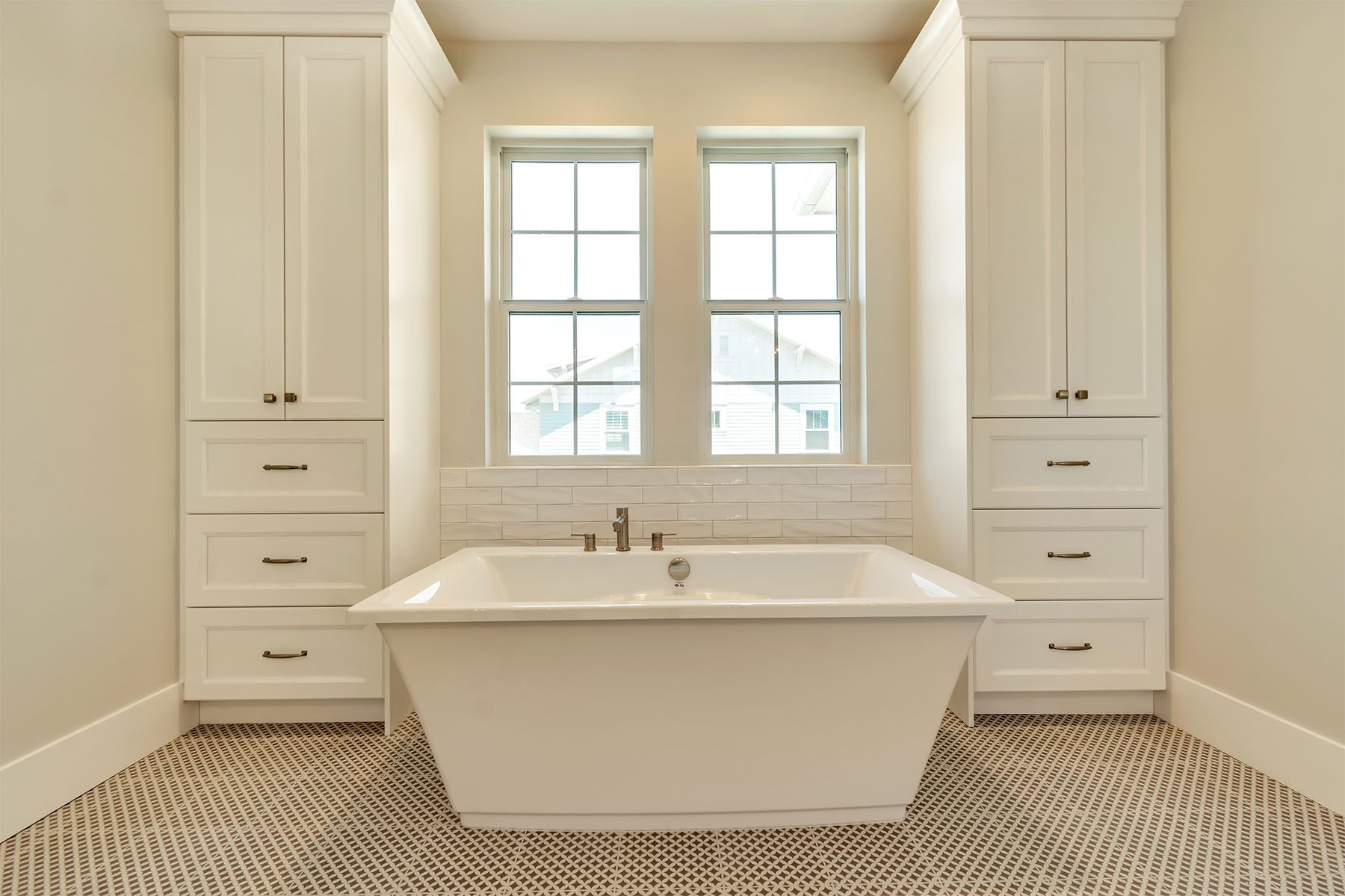 _0014_Master Bath 1 – Hampton