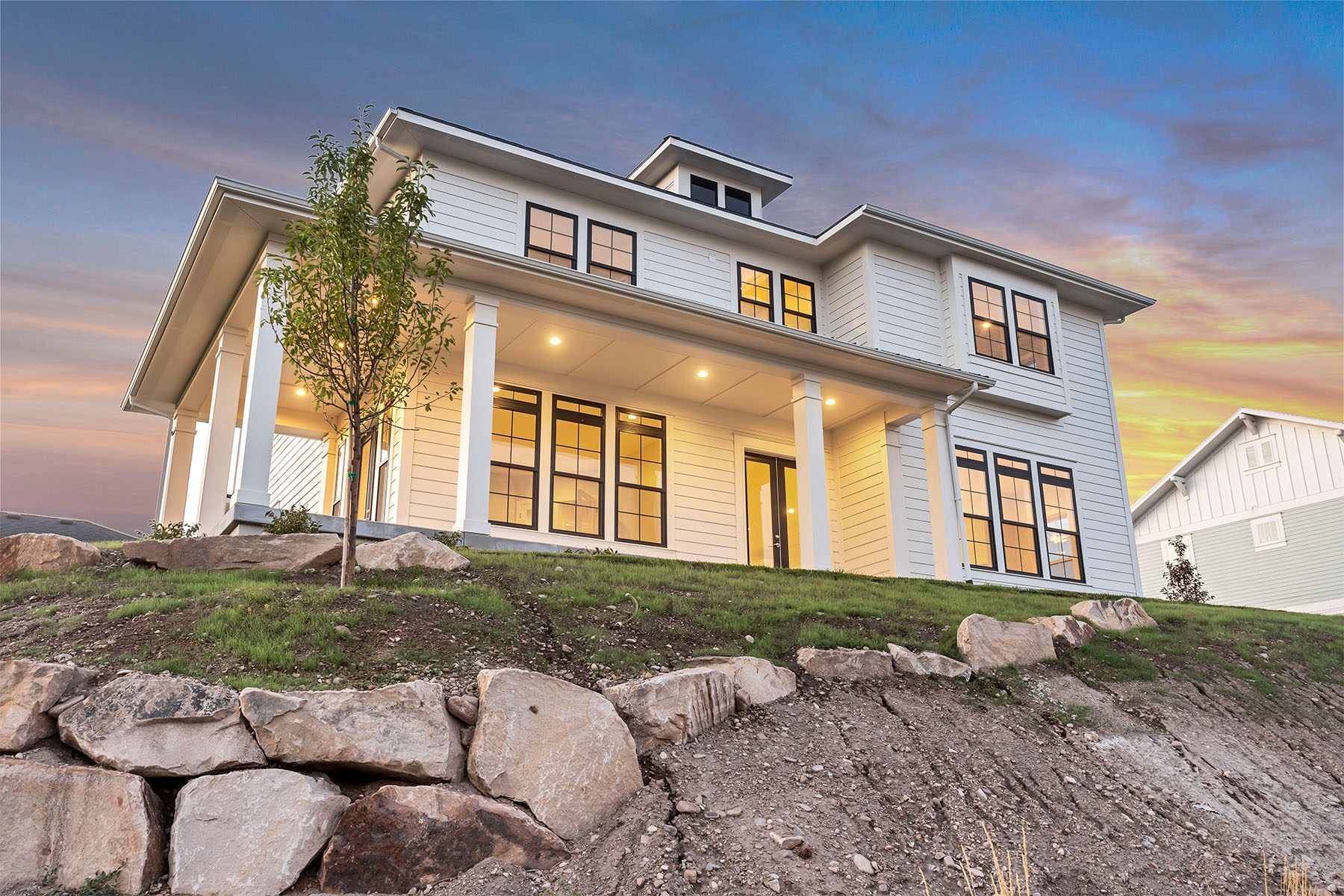 _0048_Back 1 – Hampton