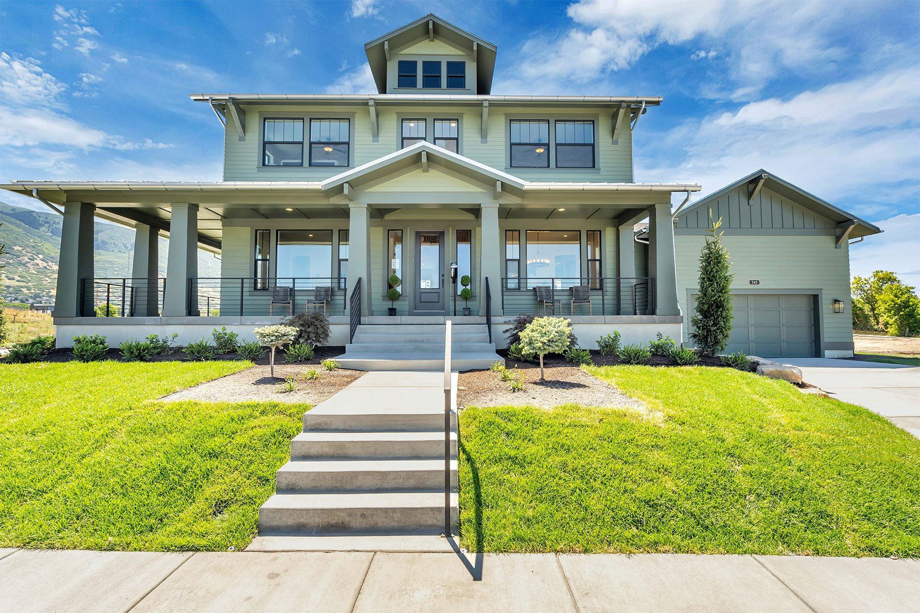 _0026_Front 1 – Hampton