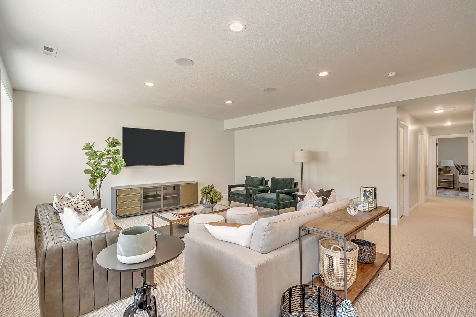 _0041_Basement 9 – Hampton