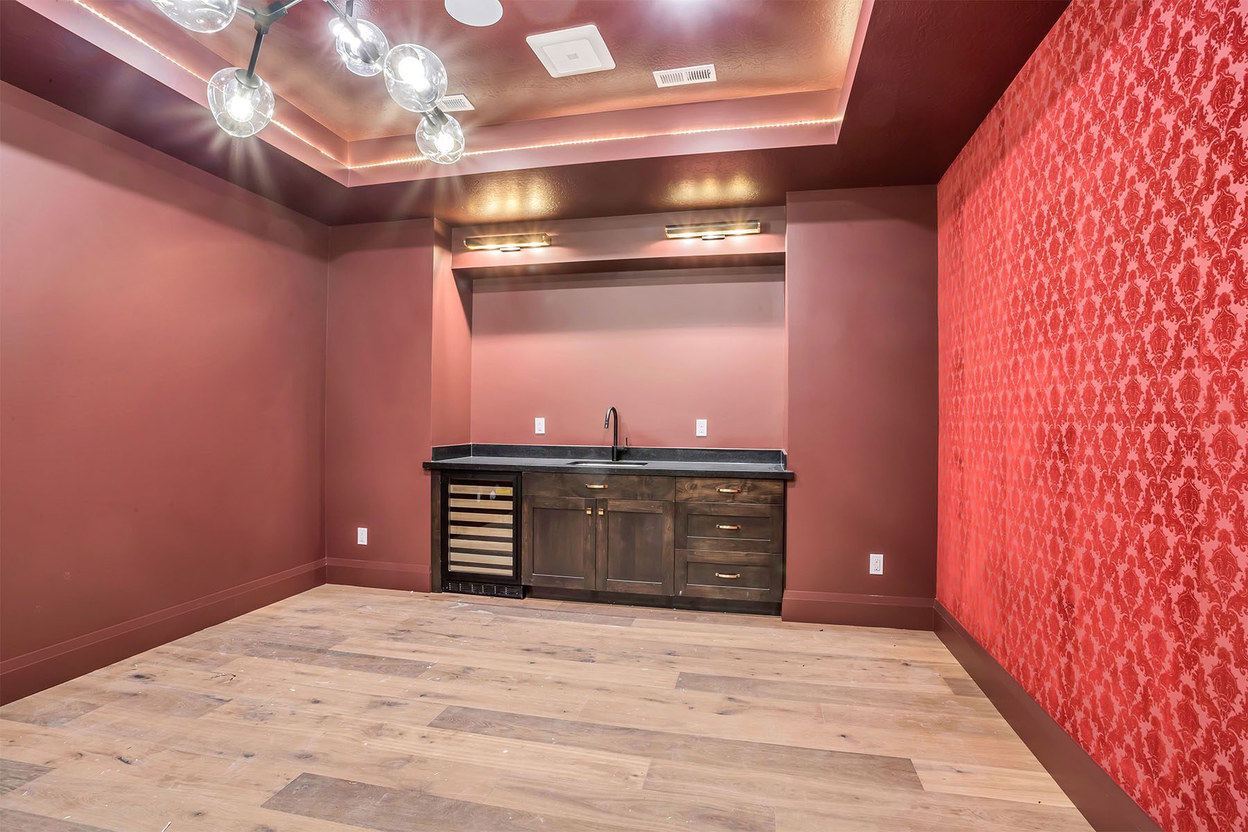_0058_Basement 10 – Courtyard
