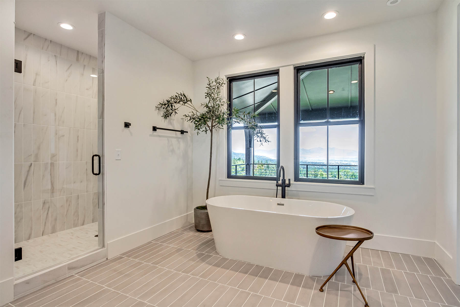 _0014_Master Bath 7 – Reunion