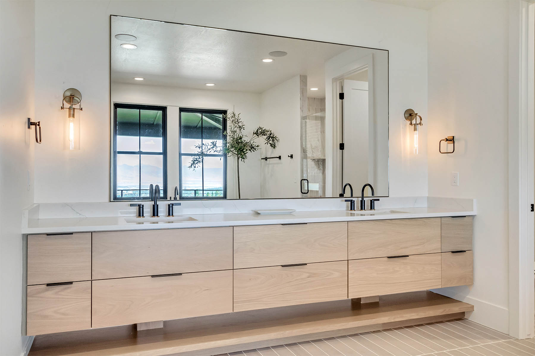 _0016_Master Bath 5 – Reunion