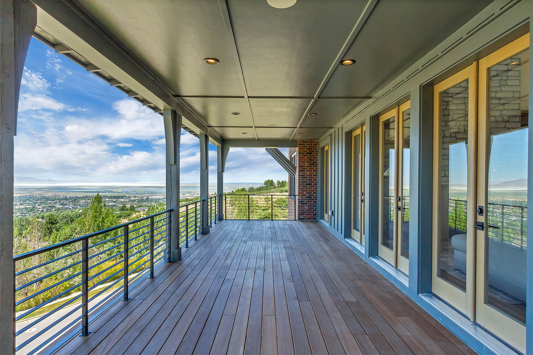 _0056_Deck 2 – Reunion
