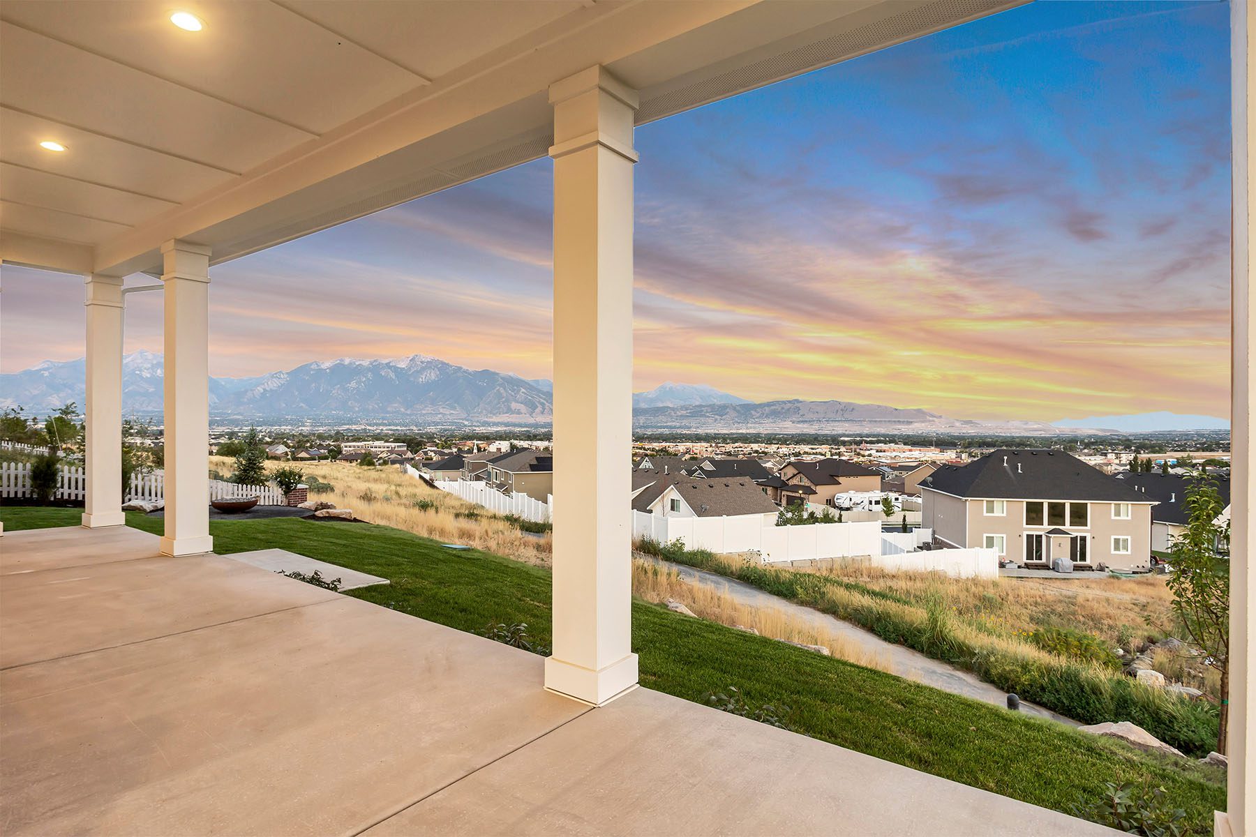 _0011_Patio 1 – Hampton