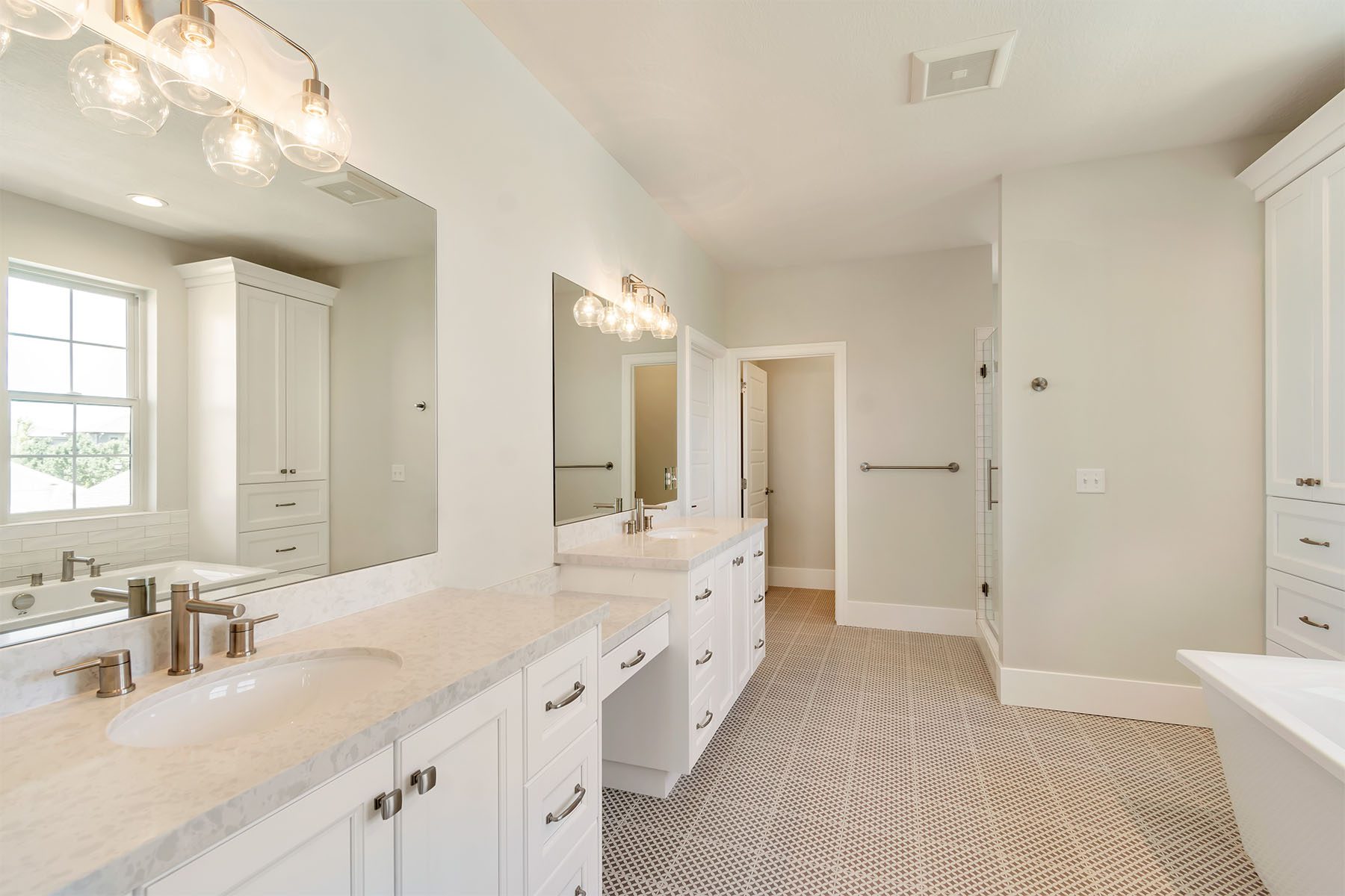 _0013_Master Bath 2 – Hampton