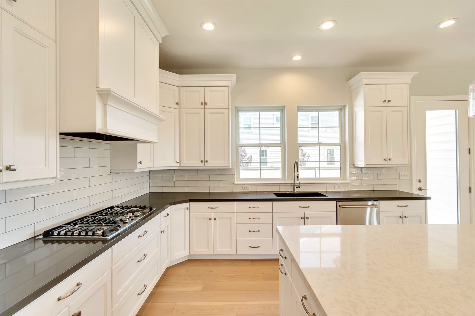 _0025_Kitchen 4 – Hampton