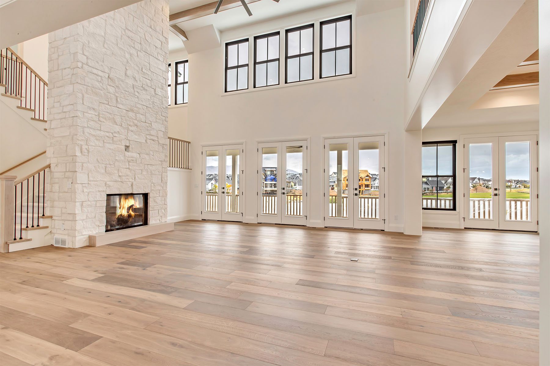 _0036_Living Room 3 – Courtyard