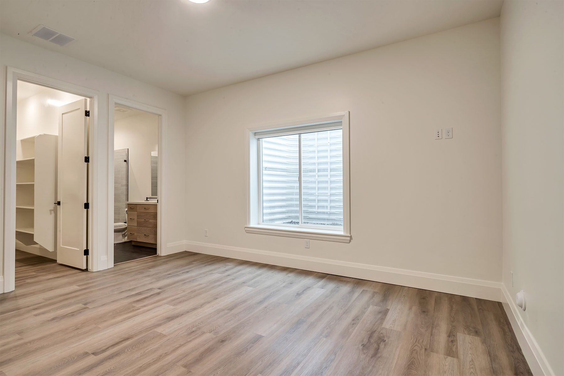 _0056_Basement 12 – Courtyard