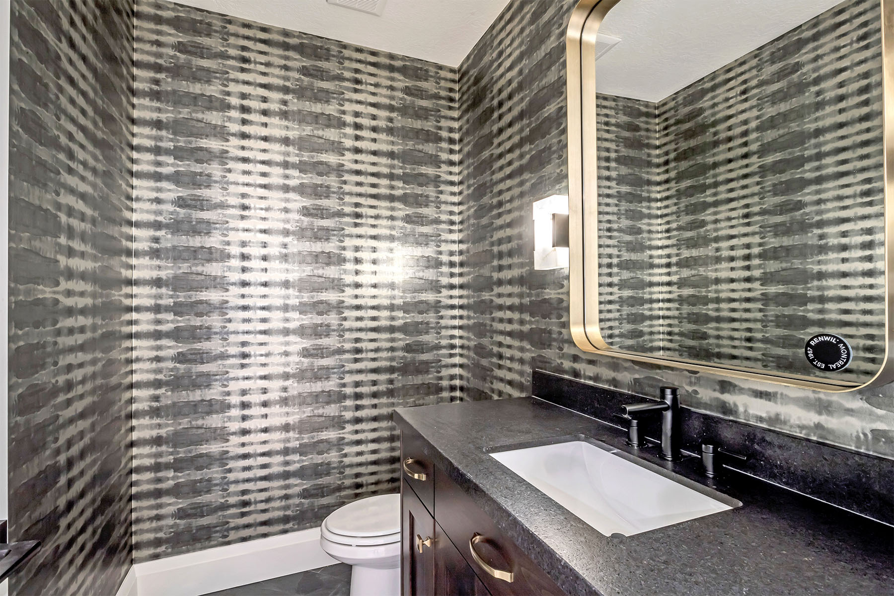 _0061_Basement 7 – Courtyard