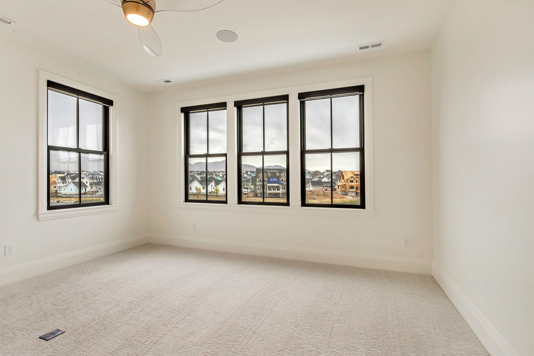 _0008_Upstairs 10 – Courtyard